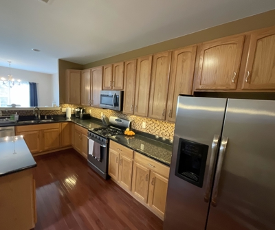 Cabinets Before Photo